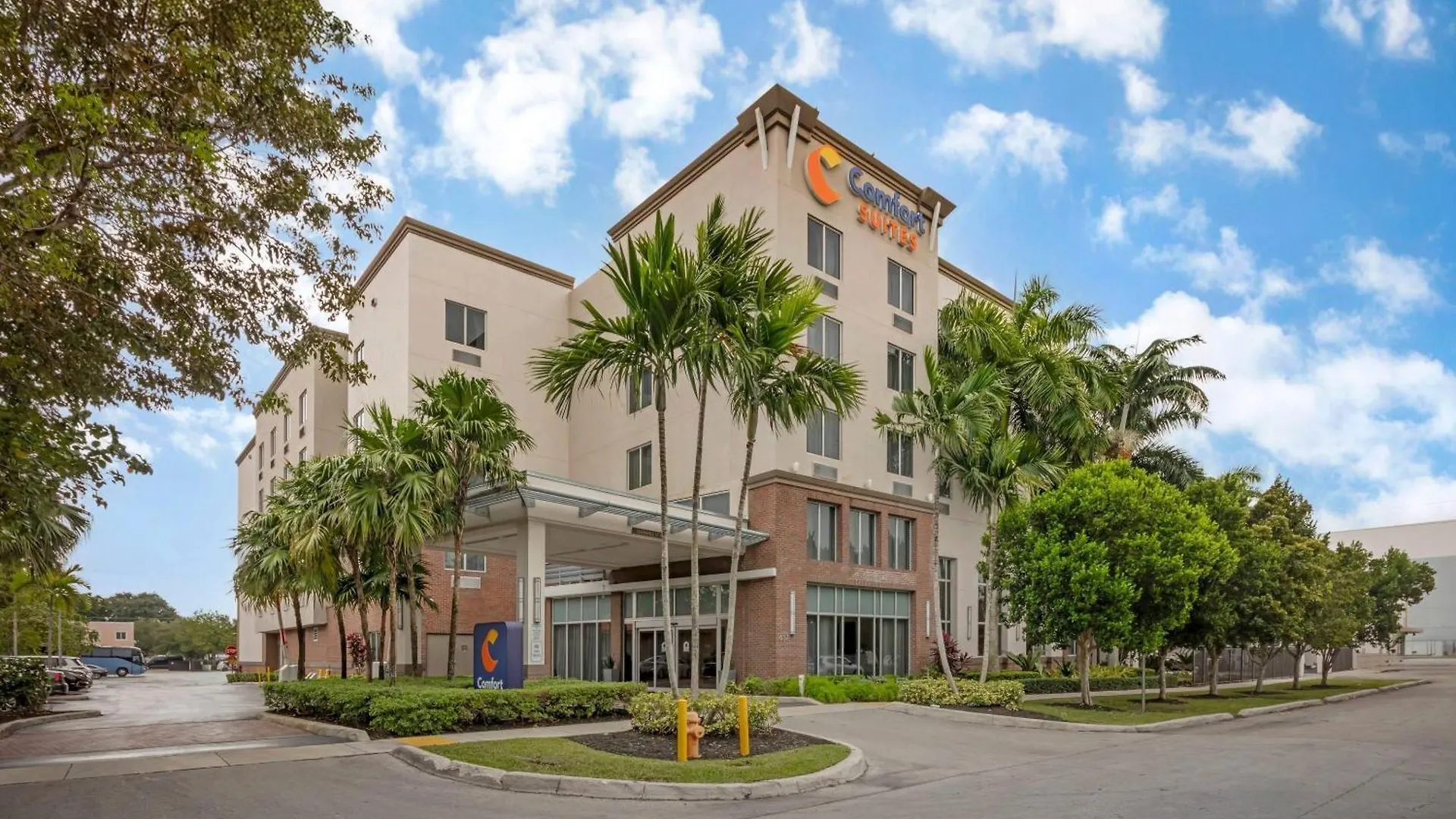 6 Business Hotels Close to Southern Florida Historical Museum