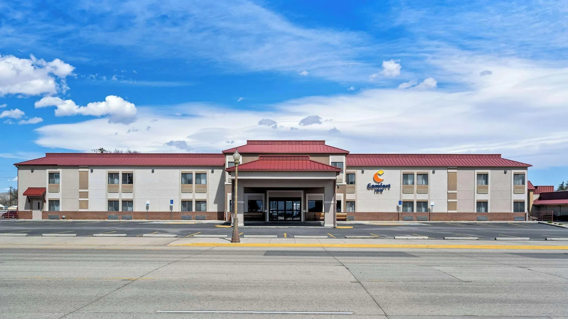 5 Smart Business Hotels Near Buffalo Bill State Park