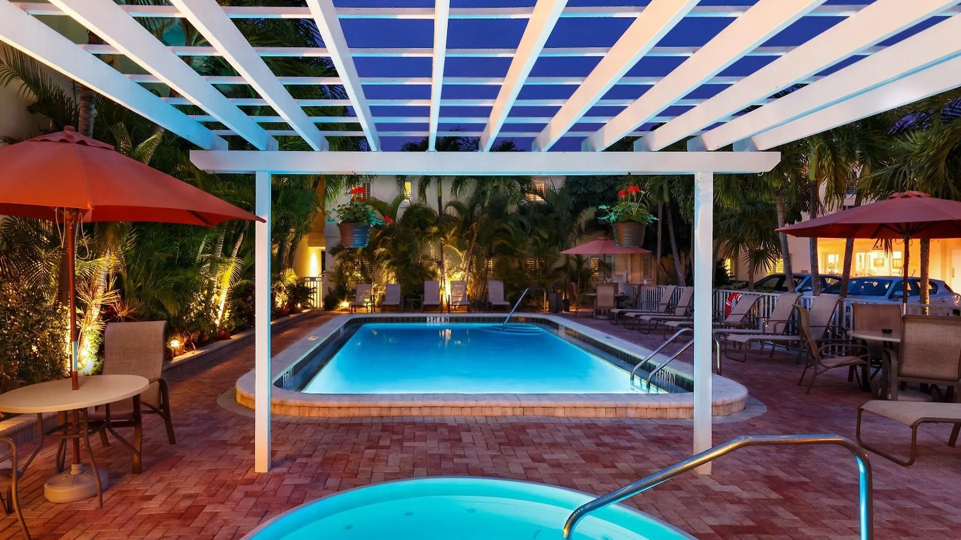 4 Three-Star Hotels Near Venice Art Ctr Inc Worth Booking