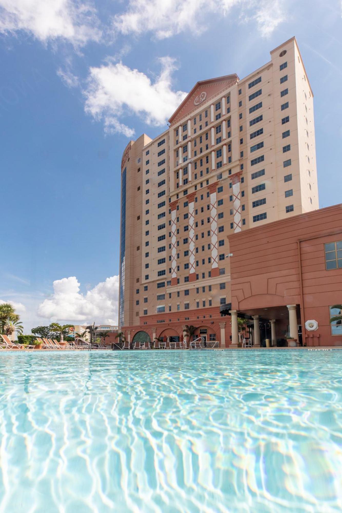 Staying on I-Drive, Orlando: 4 Four-Star Hotels Compared