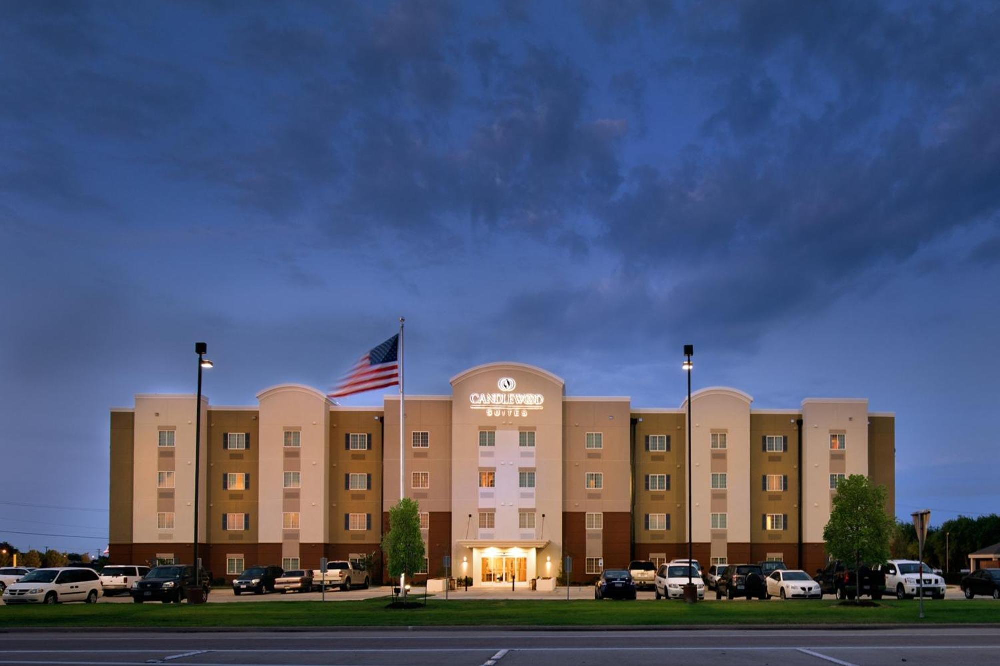 4 Smart Business Hotels Near NAS JRB Fort Worth Worth Booking