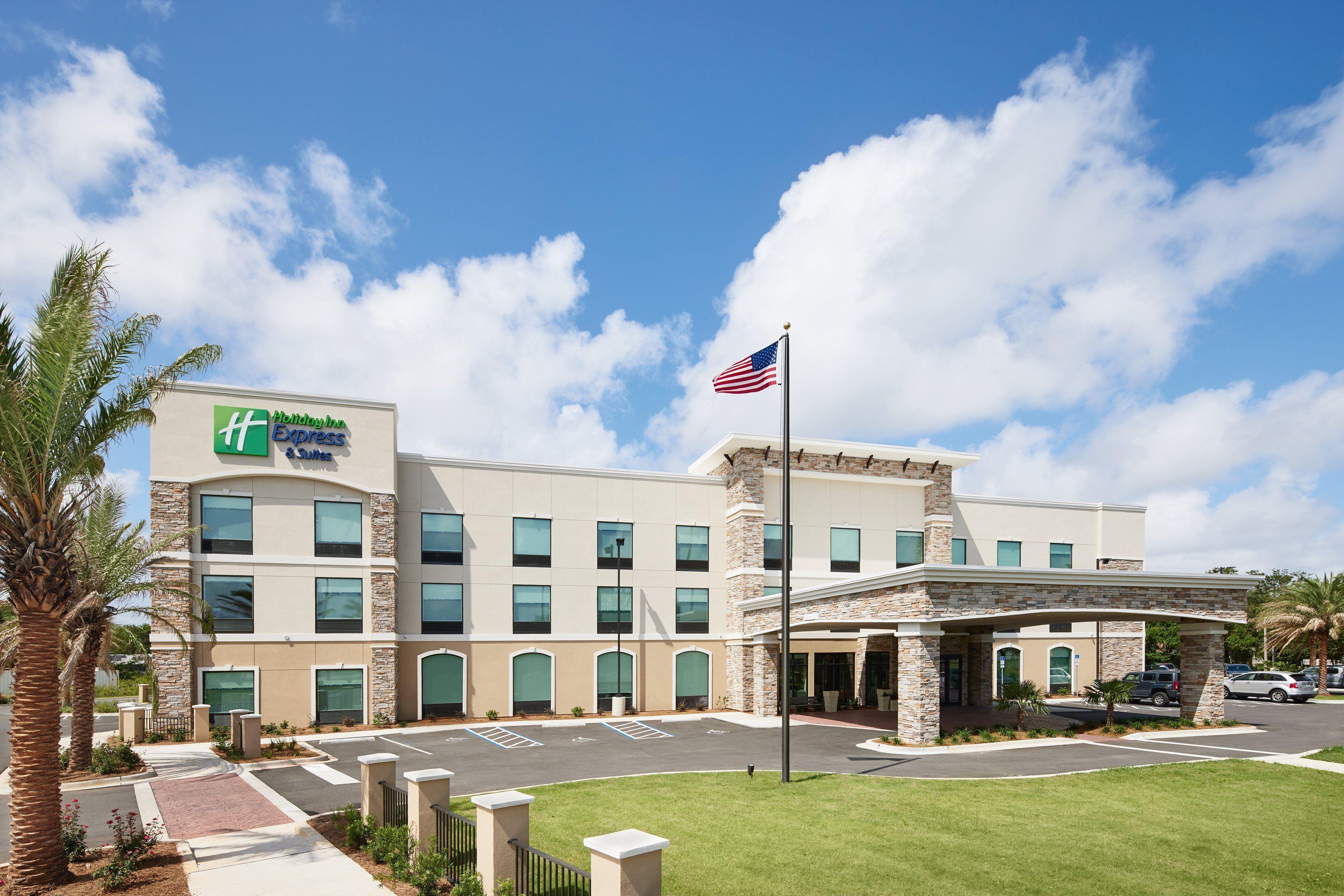 3 Smart Central Hotels Near Shoreline Park Worth Booking
